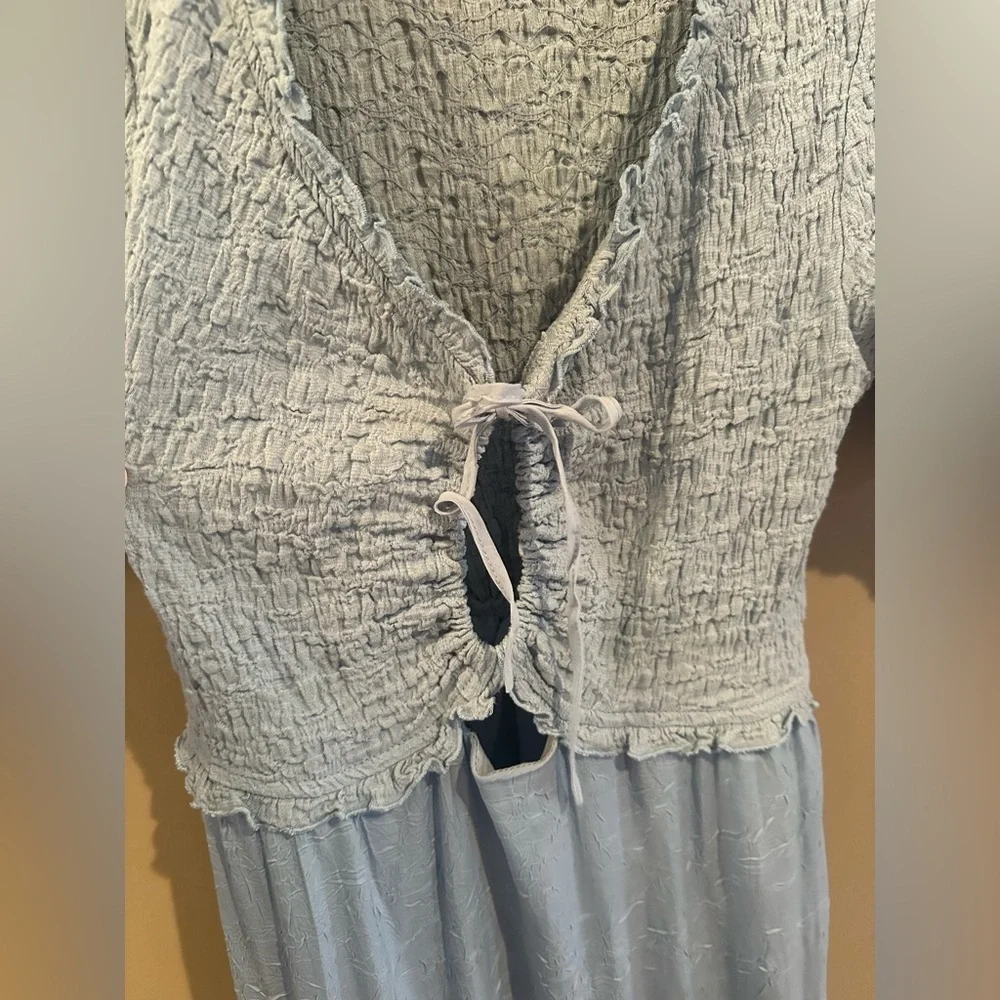 URBAN OUTFITTERS
Uo Picnic Time Midi Dress In baby blue - Picture 6 of 7